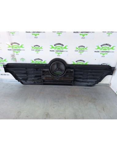 [101802] REJILLA PARAGOLPES DELANTERO -...