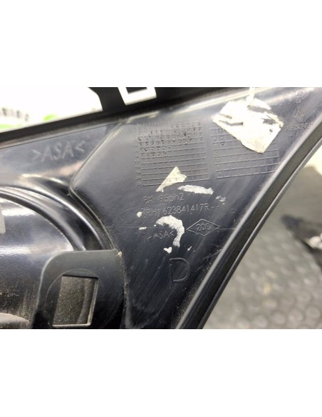 [100304] REJILLA PARAGOLPES DERECHA - RENAULT MEGANE III BERLINA 5 P