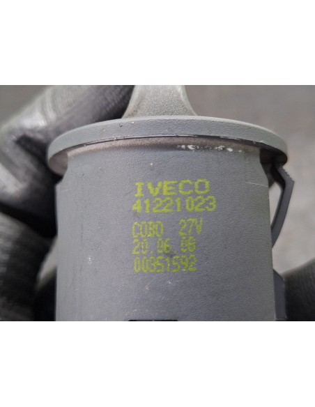 [106521] RULETA LUCES - IVECO STRALIS (AS) (01/2012 - 01/2019)