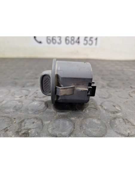 [106521] RULETA LUCES - IVECO STRALIS (AS) (01/2012 - 01/2019)