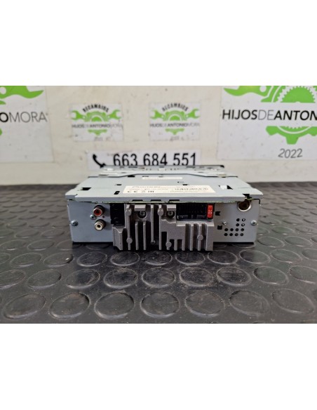 [101751] SISTEMA AUDIO / RADIO CD - IVECO EUROCARGO TECTOR (01/2001 - 12/2003)