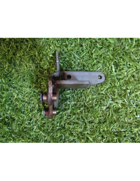 [93570] SOPORTE  - VOLKSWAGEN GOLF VII LIM. (01/2012 - 12/2017)