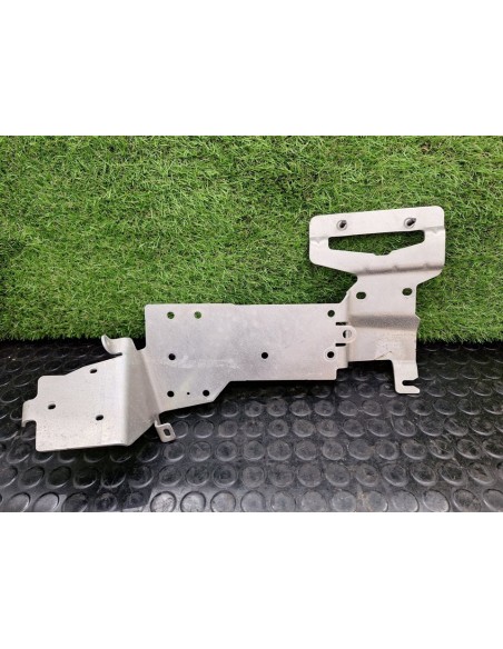 [102117] SOPORTE  - AUDI Q7 (4M) (01/2015 - 12/2019)