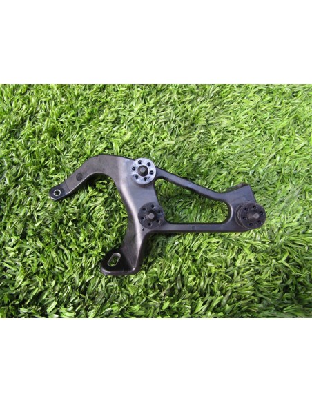 [92939] SOPORTE  - AUDI A8 (D2) (01/1994 - 01/1999)