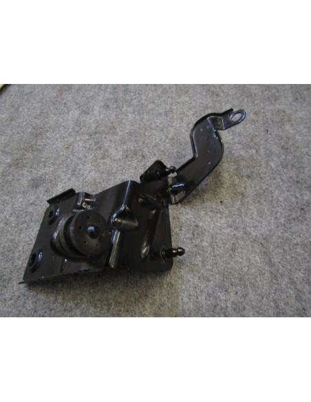 [93975] SOPORTE  - VOLKSWAGEN ARTEON (3H7) (01/2017 - 12/2020)