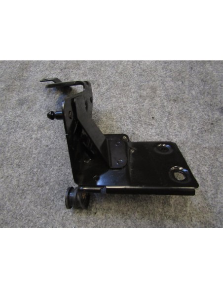 [93975] SOPORTE  - VOLKSWAGEN ARTEON (3H7) (01/2017 - 12/2020)