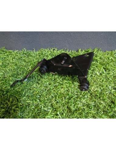 [93568] SOPORTE  - VOLKSWAGEN GOLF VII LIM....