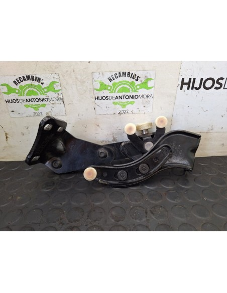 [94263] SOPORTE / GUIA PUERTA CORREDERA - VOLKSWAGEN CADDY KA/KB (2K)
