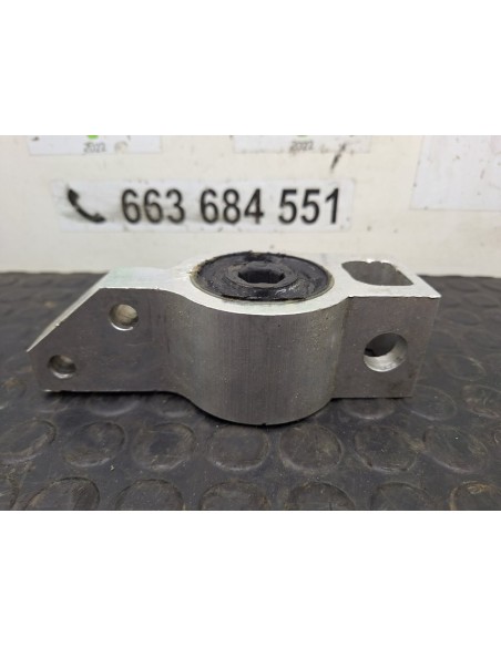 [100311] SOPORTE BRAZO SUSPENSION DELANTERO DERECHO - VOLKSWAGEN GOLF VI (5K1)