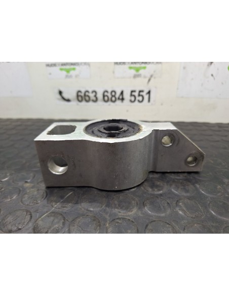 [100311] SOPORTE BRAZO SUSPENSION DELANTERO DERECHO - VOLKSWAGEN GOLF VI (5K1)