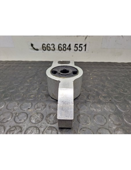 [100311] SOPORTE BRAZO SUSPENSION DELANTERO DERECHO - VOLKSWAGEN GOLF VI (5K1)