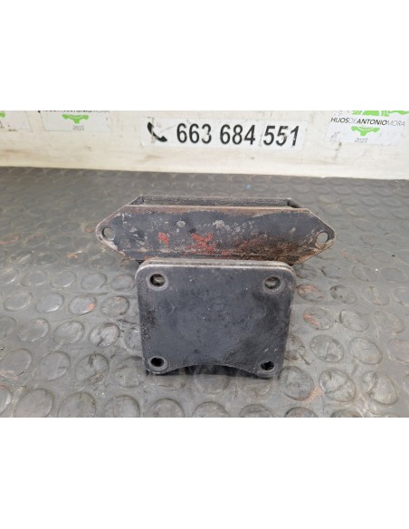 [105402] SOPORTE CAJA CAMBIOS - IVECO DAILY CAJA ABIERTA / VOLQUETE (01/1989 - 01/1999)
