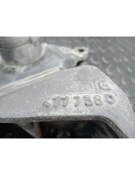 [97533] SOPORTE COMPRESOR AIRE ACONDICIONADO - RENAULT PREMIUM DISTRIBUTION (01/2005 - 12/2013)