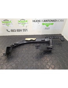 [99785] SOPORTE ESCAPE - MERCEDES CLASE A (BM 177)