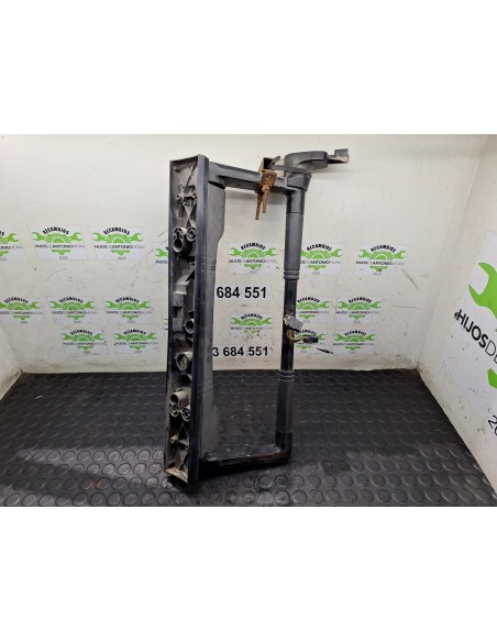 [98426] SOPORTE ESPEJO DERECHO - RENAULT MAGNUM 4XX.18/4XX.26 02 - (01/2001 - 12/2006)