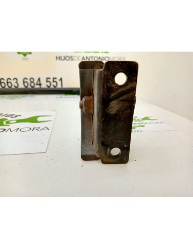 [91610] SOPORTE ESPEJO IZQUIERDO - NISSAN L -...
