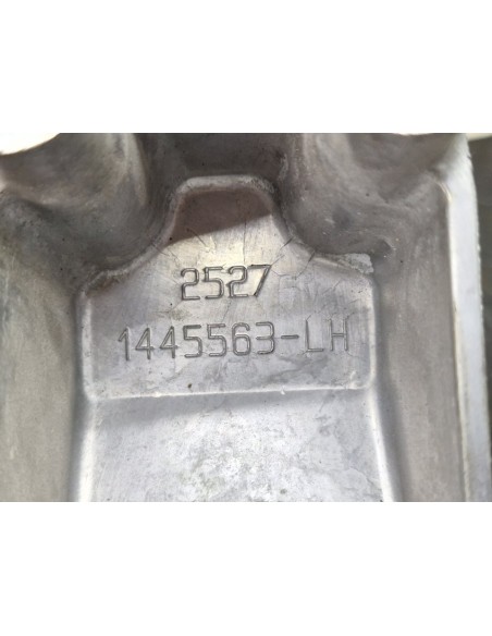 [103205] SOPORTE ESTRIBO IZQUIERDO - DAF SERIE XF105.XXX (01/2006 - 12/2013)