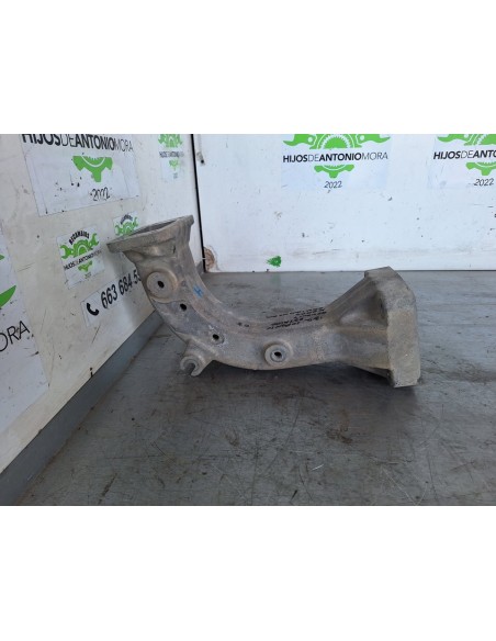 [102456] SOPORTE ESTRIBO IZQUIERDO - RENAULT KERAX 2002 - E3 (01/2002 - 01/2006)