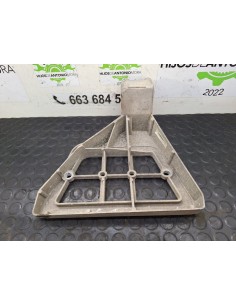 [101079] SOPORTE ESTRIBO IZQUIERDO - DAF SERIE XF105.XXX...