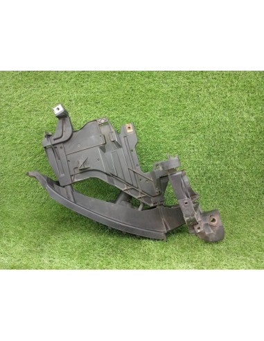 [96440] SOPORTE FARO DERECHO - AUDI A4 AVANT (B5)