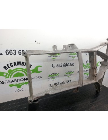 [101066] SOPORTE FARO DERECHO - DAF SERIE...