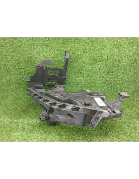 [96486] SOPORTE FARO IZQUIERDO - AUDI A4 AVANT (B5)