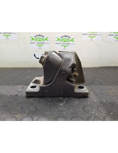 [106561] SOPORTE GUARDABARRO - RENAULT PREMIUM...