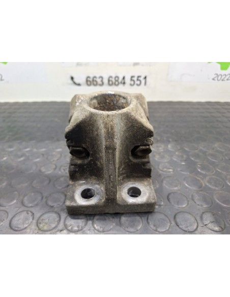 [99406] SOPORTE GUARDABARRO - RENAULT SERIE T (01/2013 - ...)