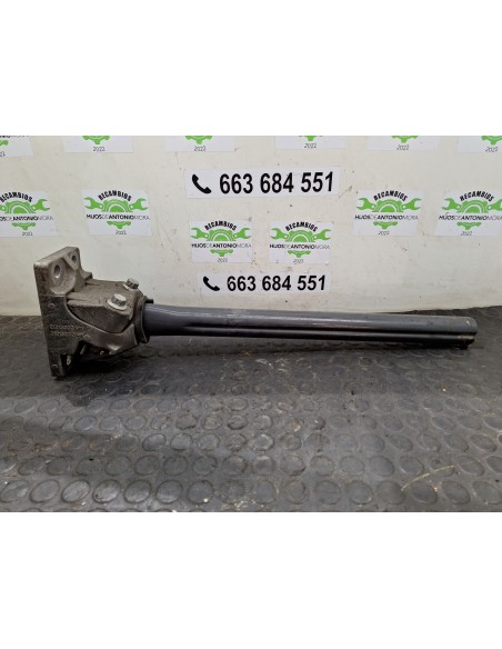 [106656] SOPORTE GUARDABARRO - RENAULT SERIE T (01/2013 - ...)