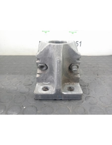 [106657] SOPORTE GUARDABARRO - RENAULT SERIE T (01/2013 - ...)