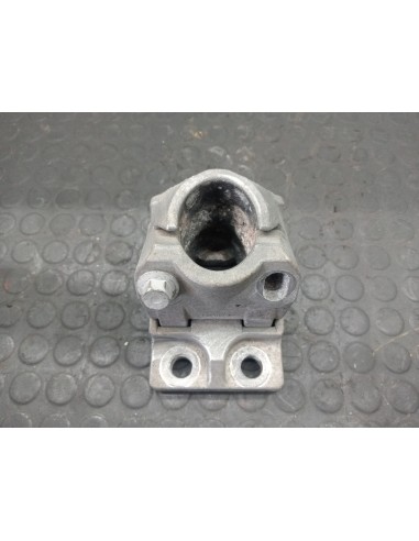 [106657] SOPORTE GUARDABARRO - RENAULT SERIE T...