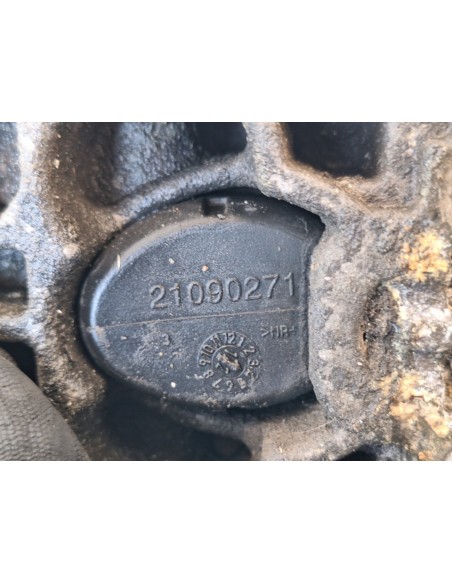 [101704] SOPORTE GUARDABARRO TRASERO - VOLVO FH 12 2002 - (01/2002 - 01/2006)