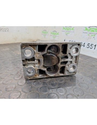 [105836] SOPORTE GUARDABARRO TRASERO - RENAULT...