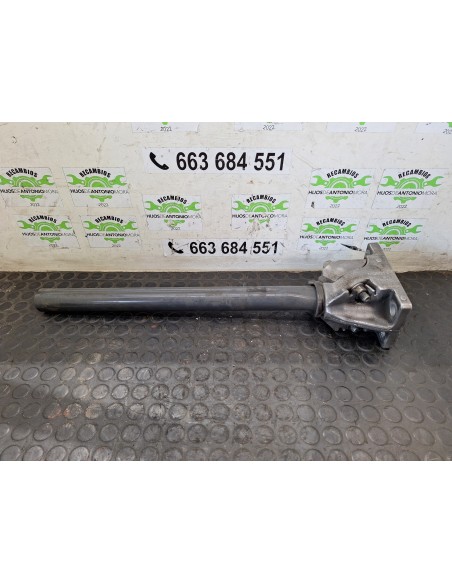 [105836] SOPORTE GUARDABARRO TRASERO - RENAULT SERIE T (01/2013 - ...)