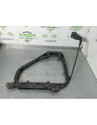 [105824] SOPORTE GUARDABARROS TRASERO IZQUIERDO...