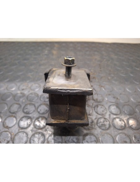 [104304] SOPORTE MOTOR - NISSAN CABSTAR E (01/2002 - 12/2003)