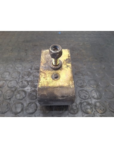 [104759] SOPORTE MOTOR - NISSAN CABSTAR E...