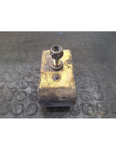 [104759] SOPORTE MOTOR - NISSAN CABSTAR E (01/2002 - 12/2003)