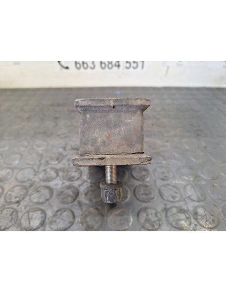 [104759] SOPORTE MOTOR - NISSAN CABSTAR E (01/2002 - 12/2003)