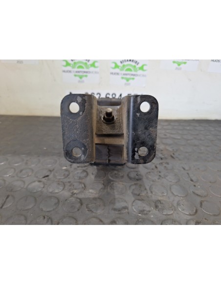 [106209] SOPORTE MOTOR - NISSAN CABSTAR E (01/2002 - 12/2003)