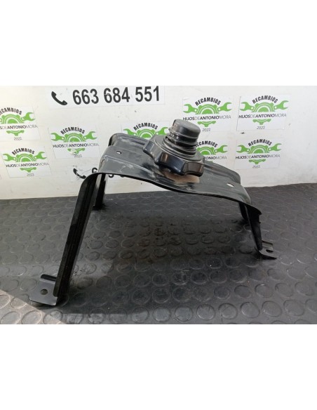 [104248] SOPORTE RUEDA REPUESTO - AUDI A4 AVANT (B5)