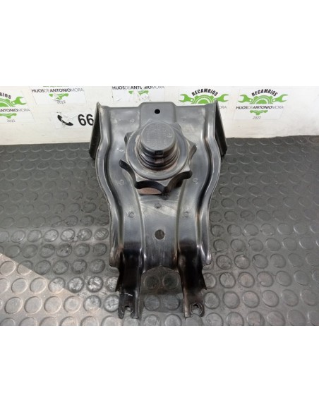[104248] SOPORTE RUEDA REPUESTO - AUDI A4 AVANT (B5)