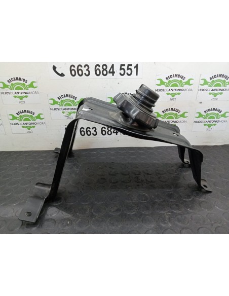 [104247] SOPORTE RUEDA REPUESTO - AUDI A4 AVANT (B5)