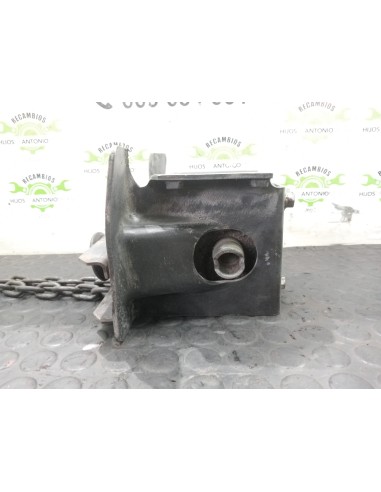 [105975] SOPORTE RUEDA REPUESTO - NISSAN NT400...