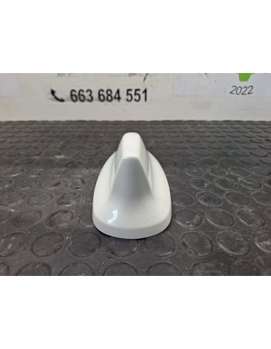 [99540] TAPA ANTENA - INFINITI Q50