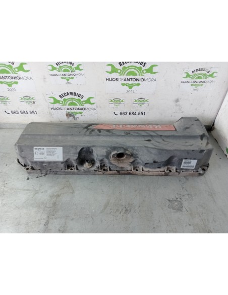 [106440] TAPA BALANCINES - RENAULT PREMIUM ROUTE -2006 (01/2005 - 01/2013)