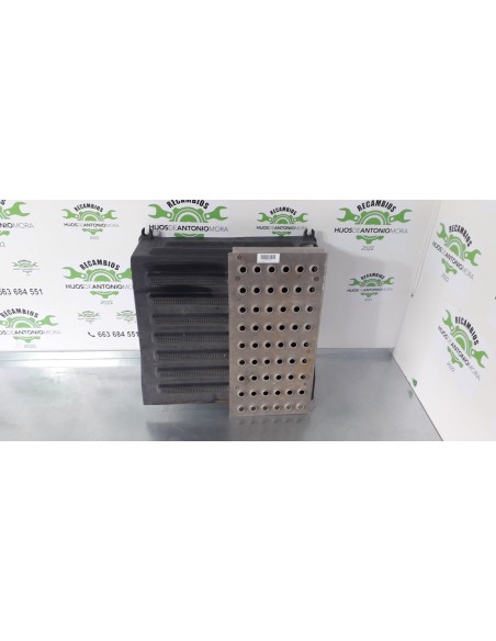 [95545] TAPA BATERIA - RENAULT PREMIUM ROUTE -2006 (01/2005 - 01/2013)