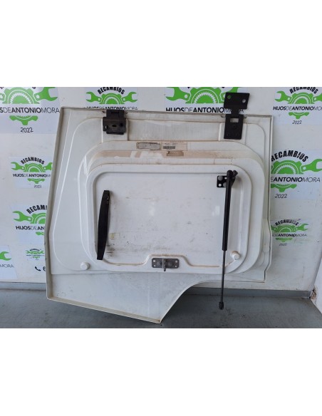 [102867] TAPA CAJON HERRAMIENTAS - RENAULT SERIE T (01/2013 - ...)