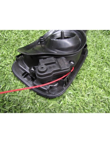 [92366] TAPA EXTERIOR COMBUSTIBLE - AUDI A3 (8P)