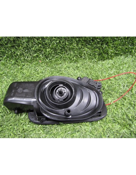 [92366] TAPA EXTERIOR COMBUSTIBLE - AUDI A3 (8P)